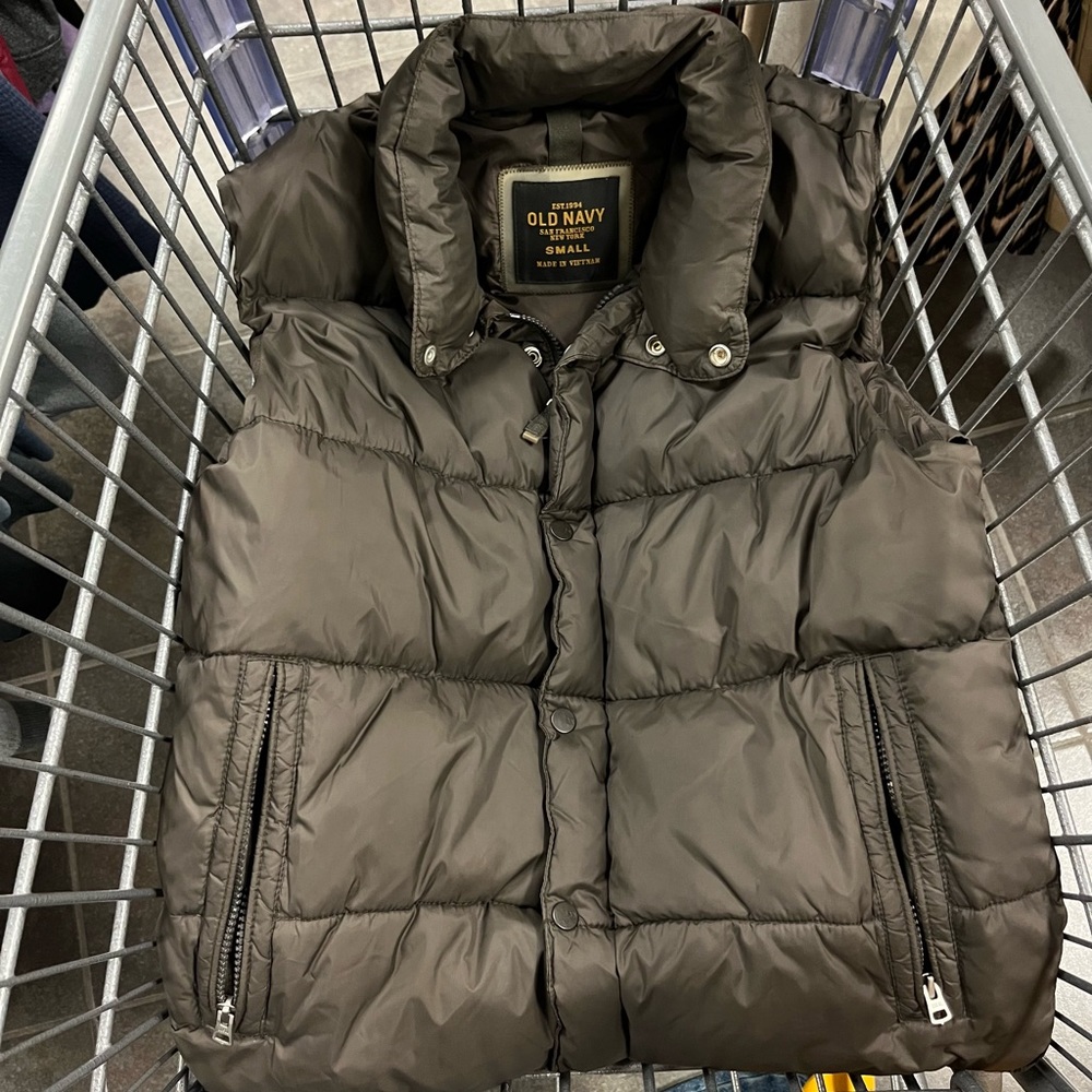 Old navy Puffer vest